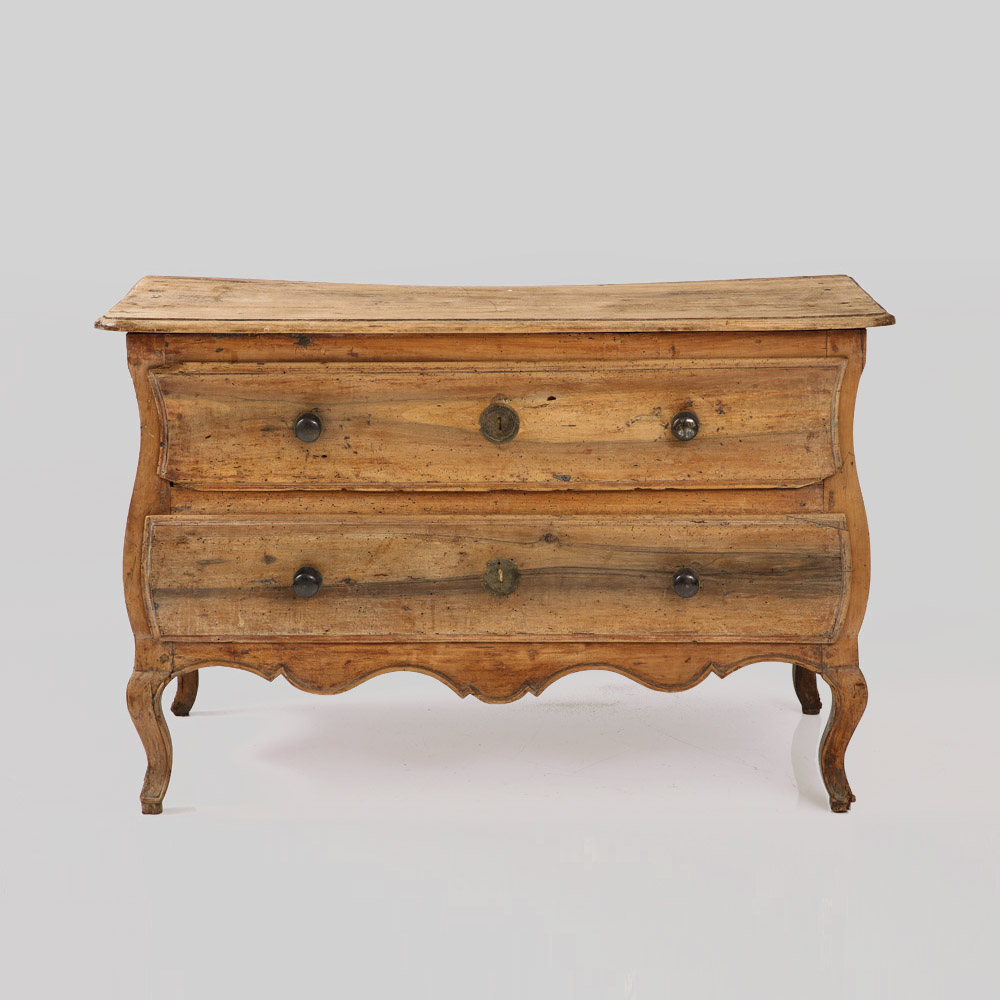 18th Century French Walnut Commode, Castres, Pyrénées, circa 1760