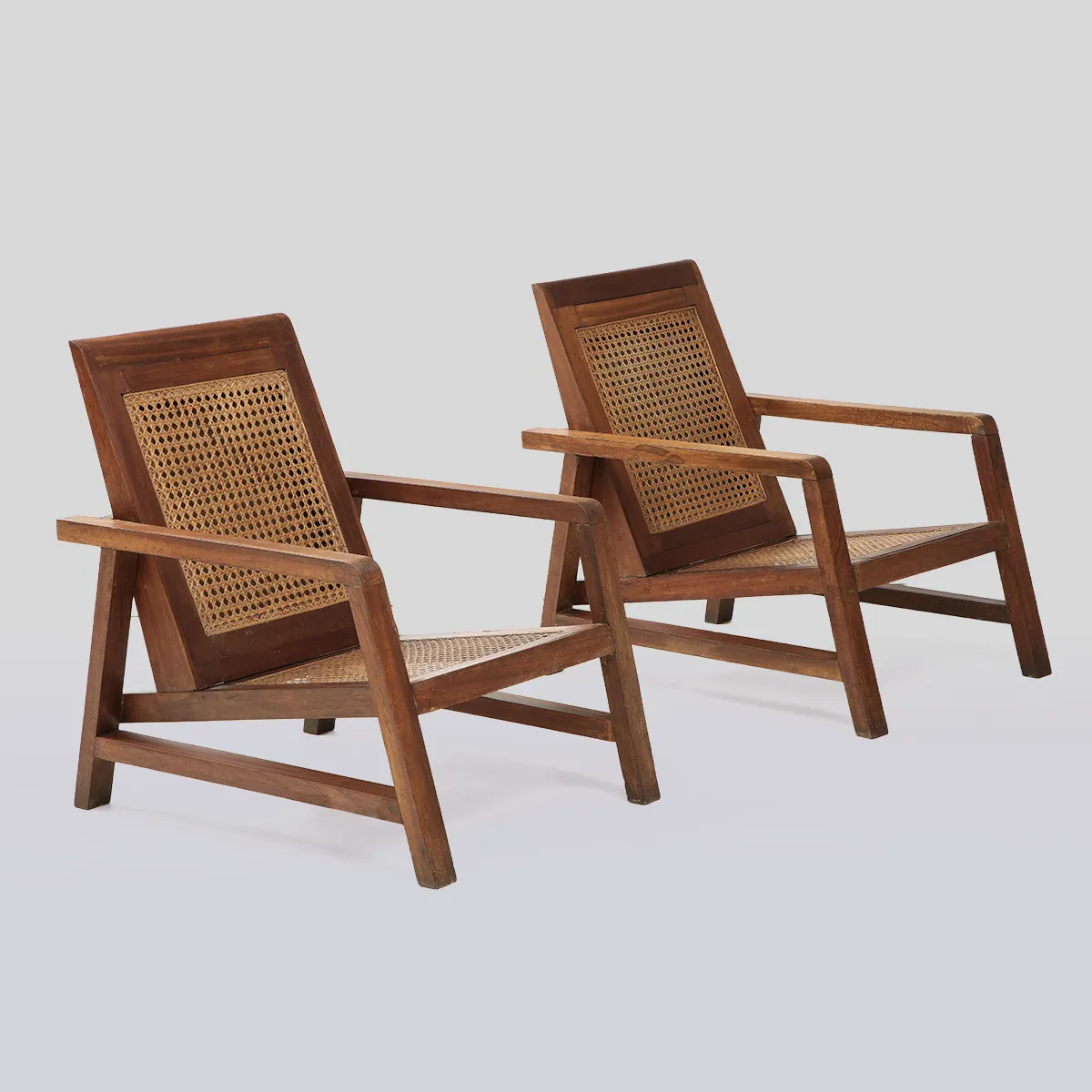 LT - Seating