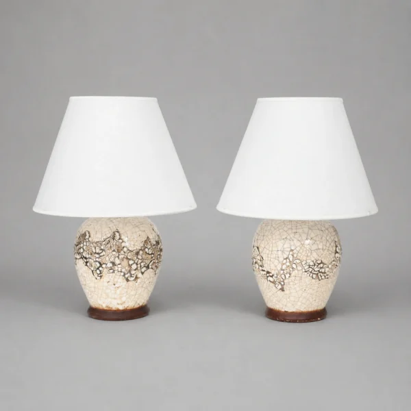 elegant_table_lamps_with_crackle_glaze