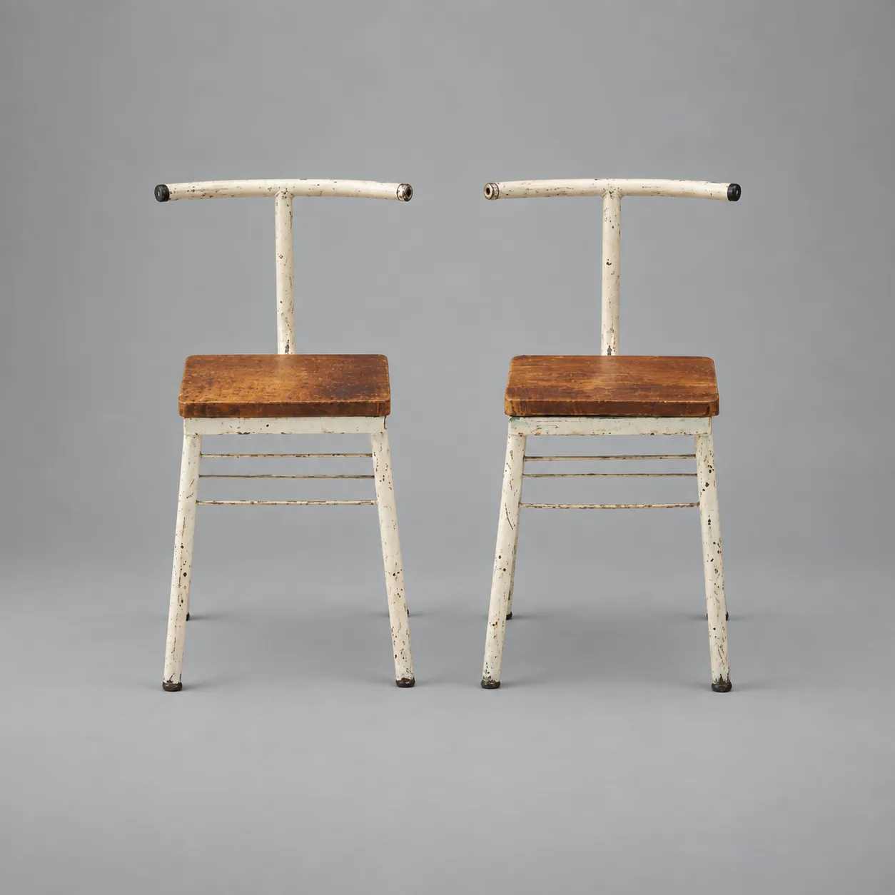 Pair of French Modernist White Metal Chairs with Leather Seats, 1930's